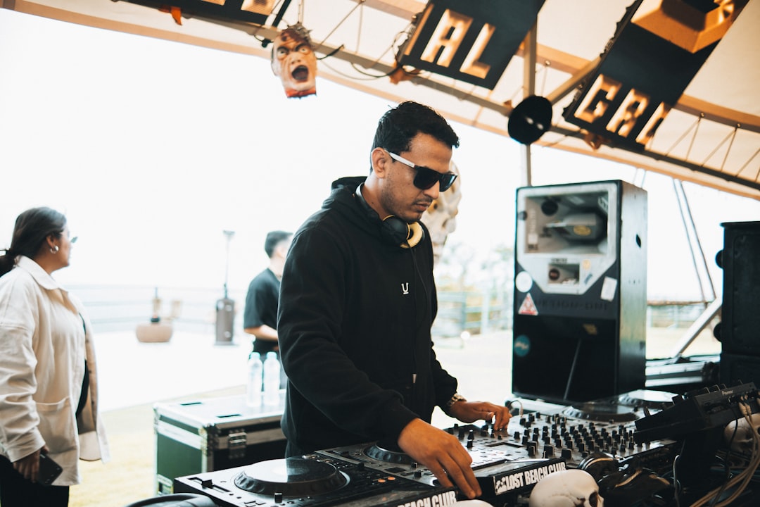 Friday's on vibes — Prairie de Mauves